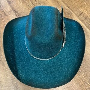 SOLD READ DESCRIPTION BELOW
New Small Bullhide Turquoise Glitter felt hat